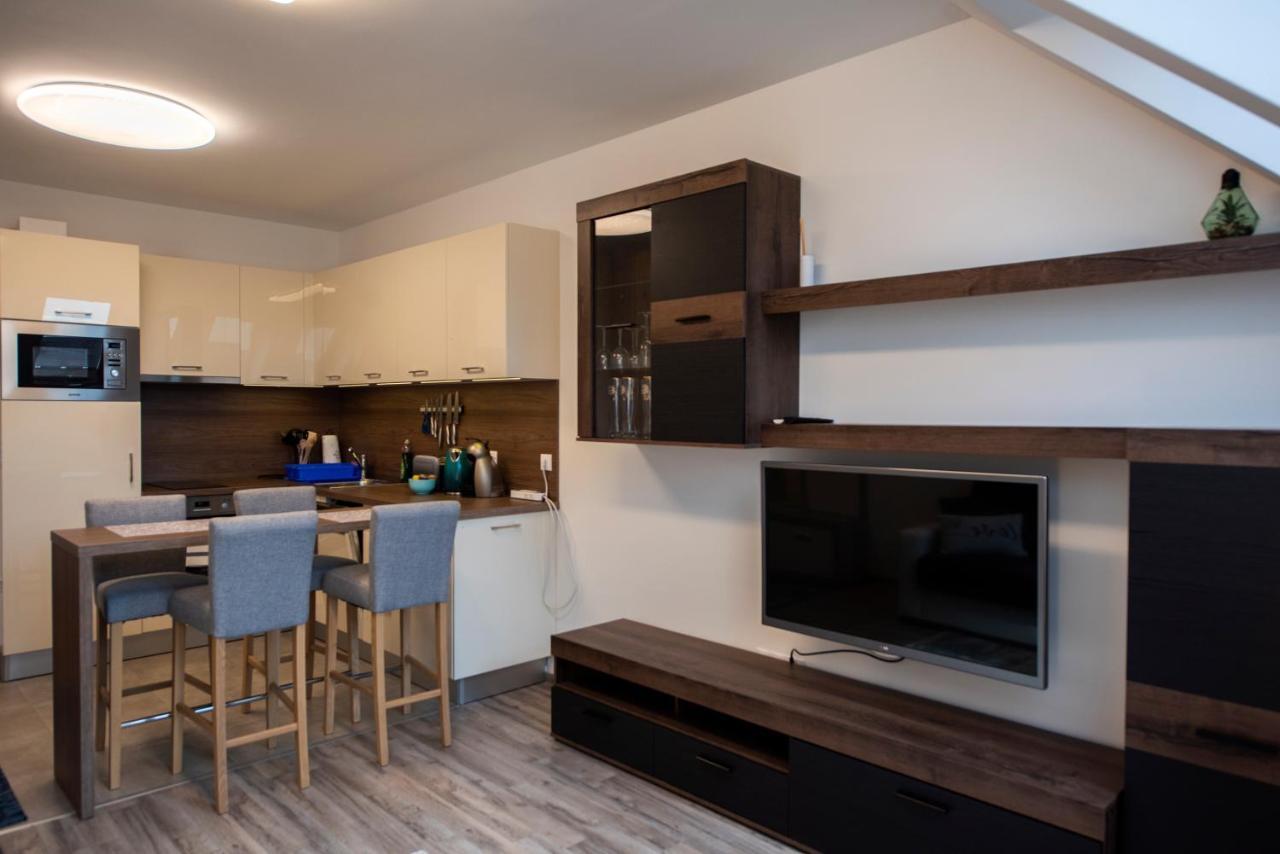 Zsuka Apartman Free Parking بيتْش المظهر الخارجي الصورة